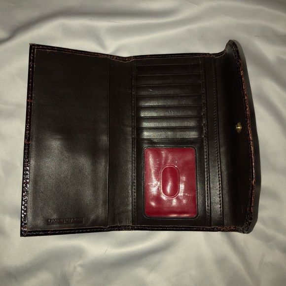 Authentic Dooney & Bourke Satchel/Wallet - Picture 5 of 8